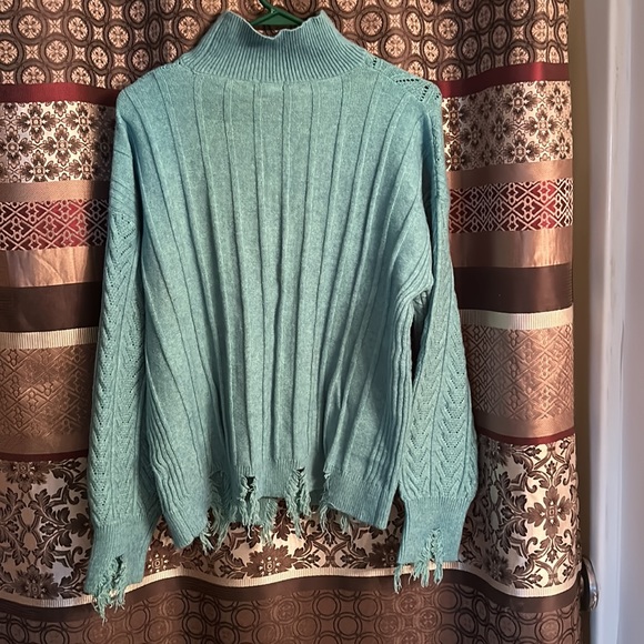 BKE sweater from Buckle - Picture 4 of 6